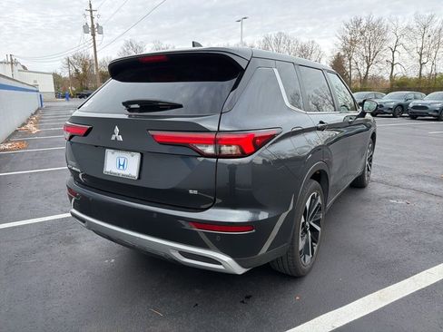 Used 2024 Mitsubishi Outlander SE image 5