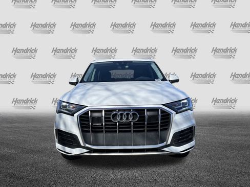 Used 2023 Audi Q7 2.0T Premium w/ Convenience Package image 3