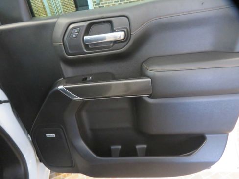 Used 2021 GMC Sierra 1500 AT4 w/ AT4 Value Package AWD/4WD image 25