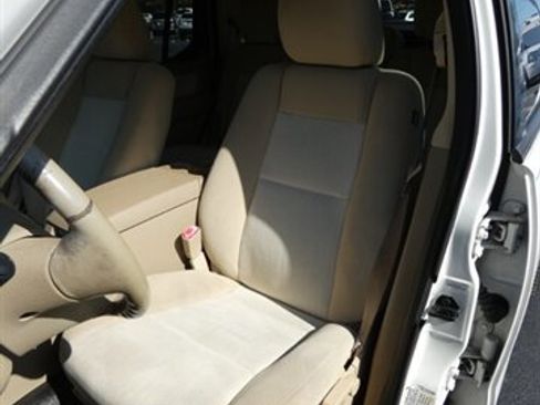 Used 2010 Ford Explorer Sport Trac XLT image 40