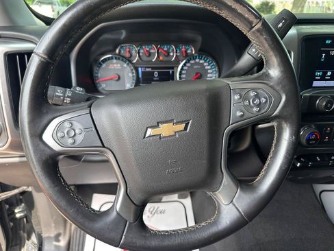 Used 2018 Chevrolet Silverado 1500 LT w/ Texas Edition AWD/4WD image 11