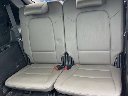 Used 2019 Hyundai Santa Fe XL AWD/4WD image 14