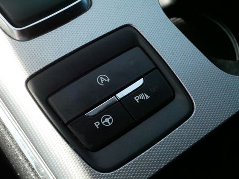 Used 2022 Ford Edge ST w/ Equipment Group 401A AWD/4WD image 25