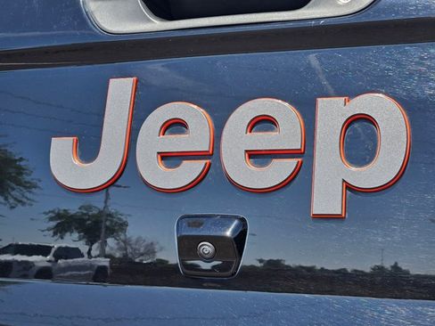 Used 2022 Jeep Gladiator Mojave w/ Cold Weather Group AWD/4WD image 30
