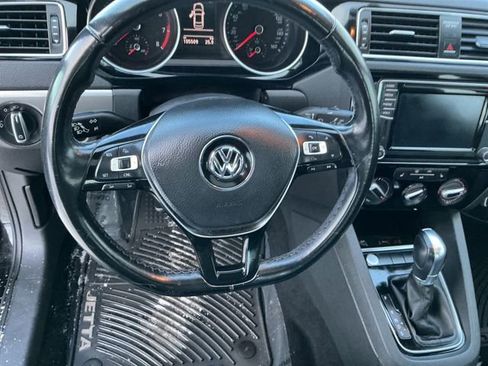 Used 2018 Volkswagen Jetta Sport image 26