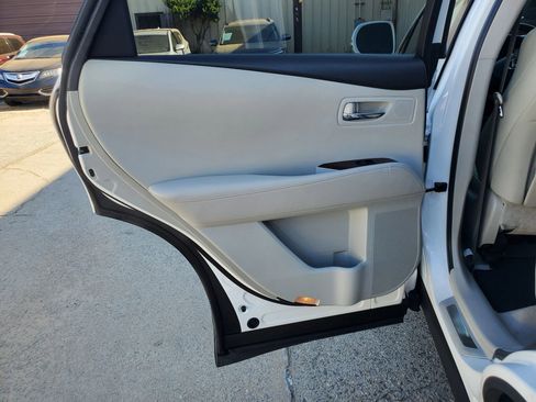 Used 2010 Lexus RX 350 AWD image 17