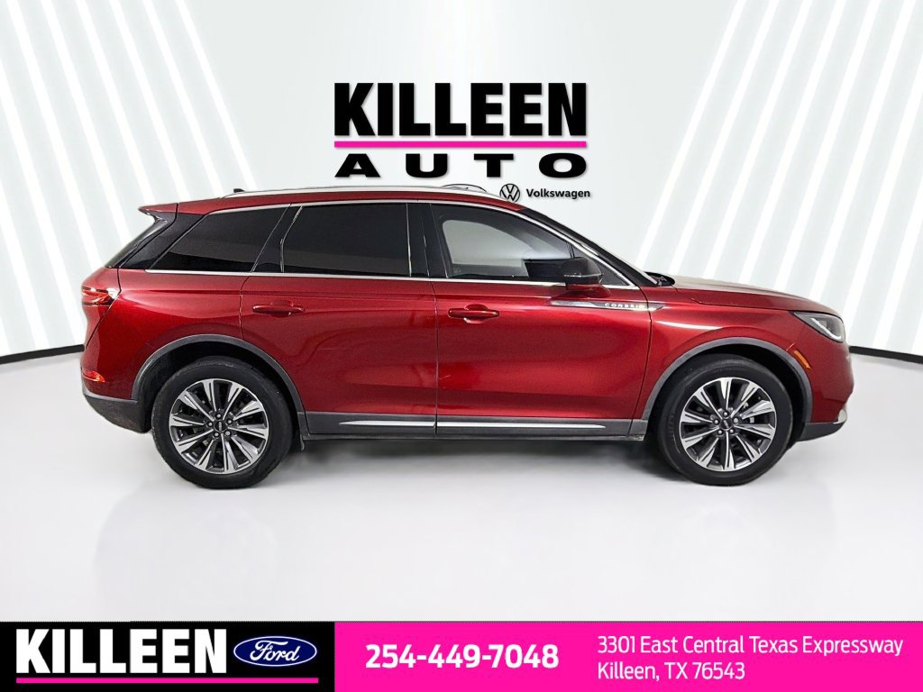 Used 2022 Lincoln Corsair Reserve w/ Elements Package FWD image 10