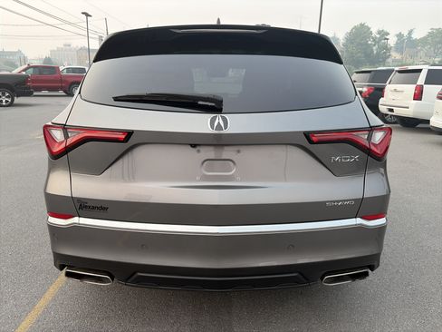 Used 2023 Acura MDX SH-AWD w/ Technology Package image 14