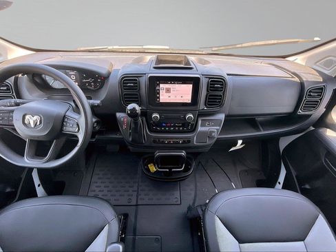 Used 2025 RAM ProMaster 2500 w/ Convenience Group FWD image 18