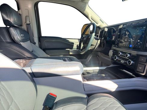 Used 2024 Ford F250 Limited image 16