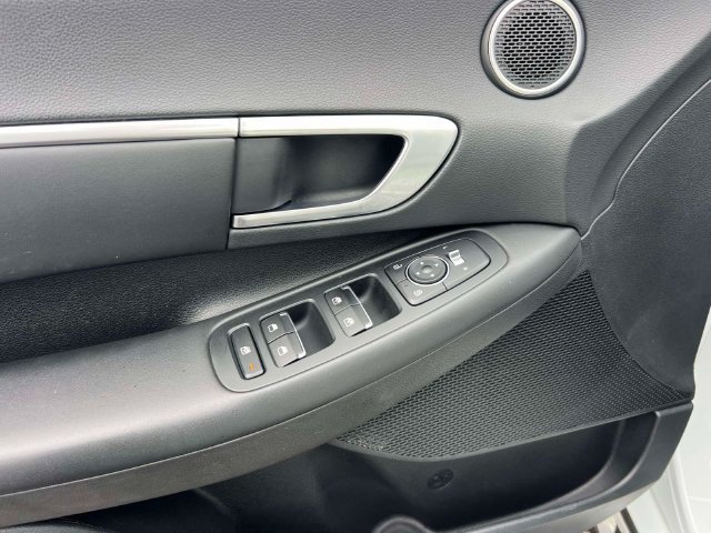 Used 2020 Hyundai Sonata SEL FWD image 16