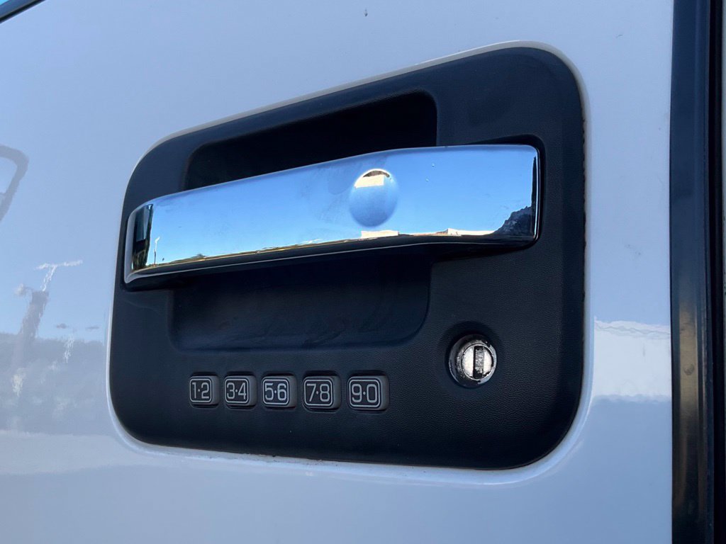 Used 2013 Ford F150 4x4 SuperCab image 14