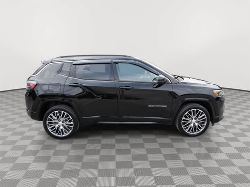 Used 2023 Jeep Compass Limited w/ Elite Group AWD/4WD image 4