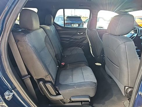 Used 2023 Chevrolet Traverse LT image 13