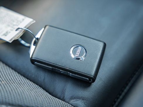 Certified 2024 Volvo S60 B5 Ultimate image 30