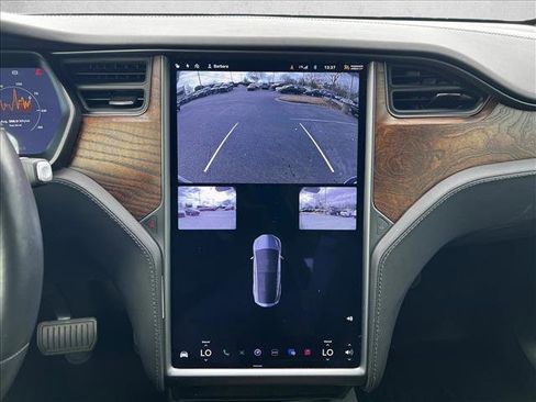 Used 2020 Tesla Model X Long Range image 11