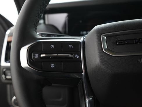 Used 2025 GMC Yukon XL Denali AWD/4WD image 30