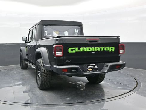 Used 2023 Jeep Gladiator Sport AWD/4WD image 5