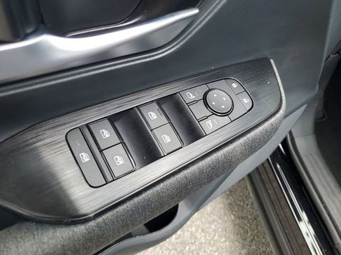 Certified 2026 Nissan Kicks SV FWD image 25