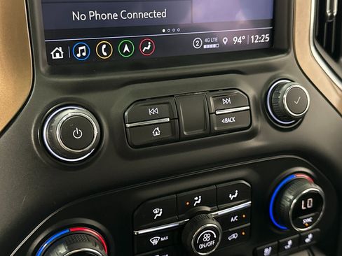 Used 2021 Chevrolet Silverado 3500 High Country image 36