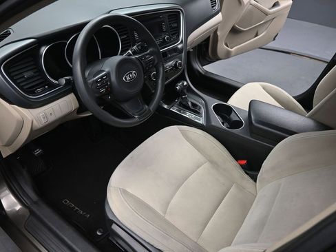 Used 2015 Kia Optima LX image 9