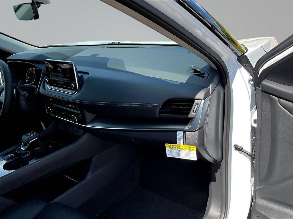 New 2026 Nissan Rogue Dark Armor AWD/4WD image 30