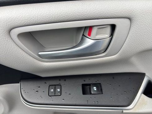 Used 2017 Toyota Camry LE image 49