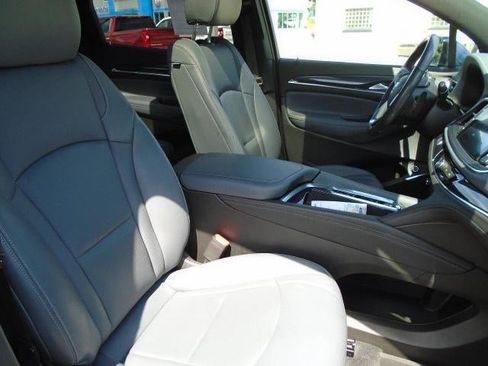 Certified 2022 Buick Enclave Essence w/ Experience Buick Package image 24