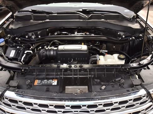 Used 2023 Ford Explorer Limited w/ Limited Technology Package image 39