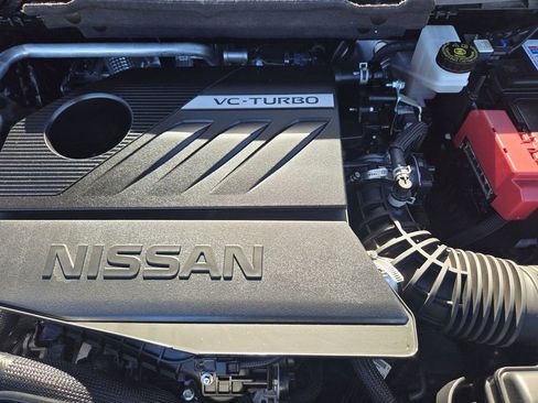 Used 2023 Nissan Rogue SV image 28