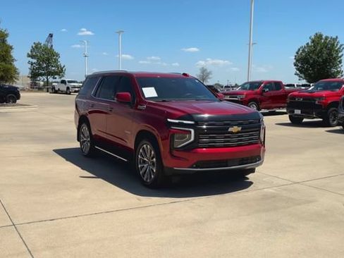 Certified 2025 Chevrolet Tahoe High Country AWD/4WD image 3