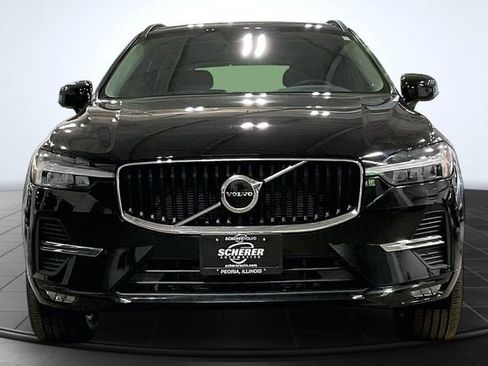 Certified 2023 Volvo XC60 B5 Core w/ Climate Package AWD/4WD image 4