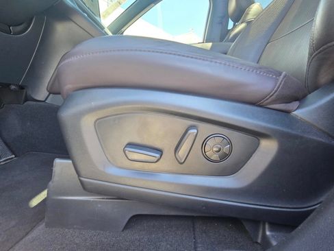 Used 2025 Ford Explorer Platinum w/ LUX Leather Package AWD/4WD image 17