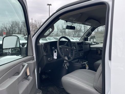 New 2025 Chevrolet Express 2500 Work Van w/ Driver Convenience Package image 16