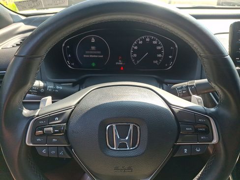 Used 2018 Honda Accord Sport image 18