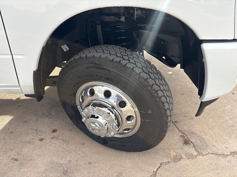New 2026 RAM 3500 Big Horn AWD/4WD image 12