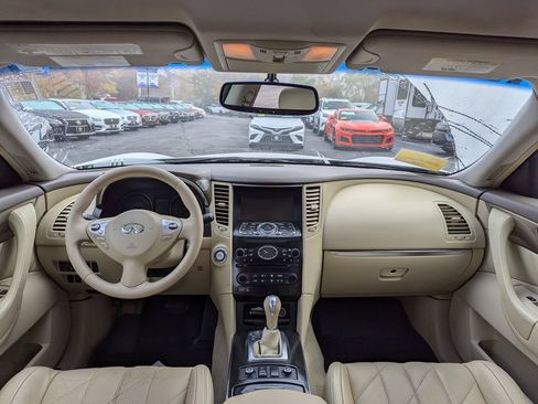 Used 2010 INFINITI FX35 AWD w/ Navigation Pkg image 41