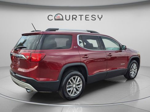 Used 2017 GMC Acadia SLE w/ Driver Alert Package I FWD image 5