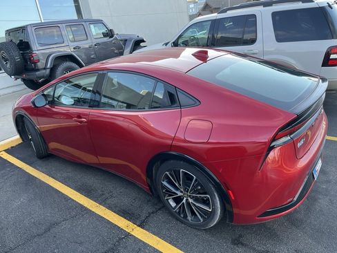 Used 2024 Toyota Prius XLE image 35