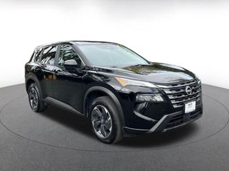 Used 2025 Nissan Rogue SV video 1