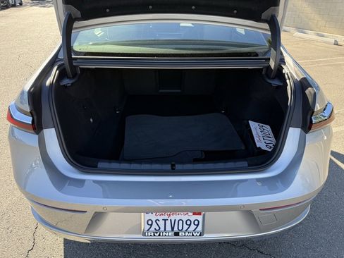 Used 2025 BMW i7 eDrive50 image 16