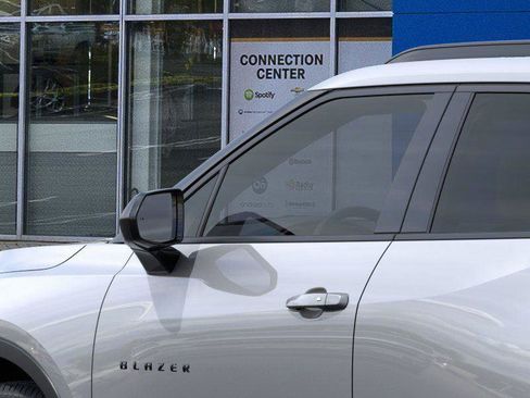 New 2026 Chevrolet Blazer LT w/ Convenience Package image 12