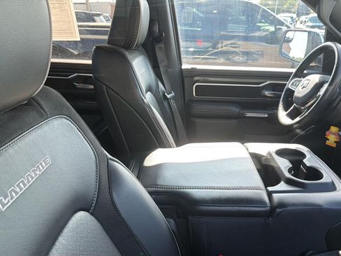 Used 2024 RAM 1500 Laramie AWD/4WD image 6