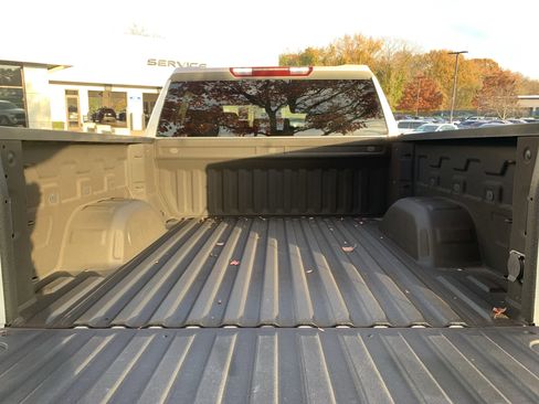 Used 2022 Chevrolet Silverado 1500 Custom image 34