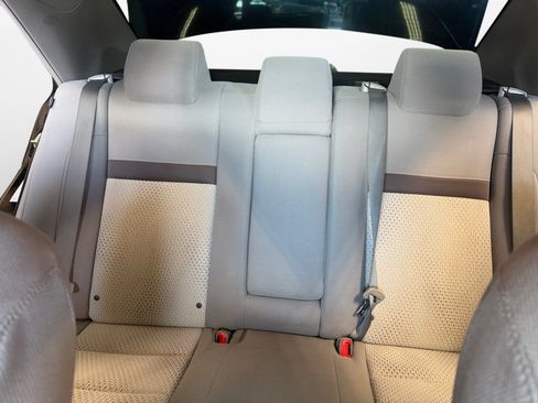 Used 2014 Toyota Camry LE FWD image 15