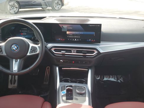 Used 2024 BMW i4 eDrive40 w/ M Sport Package image 22