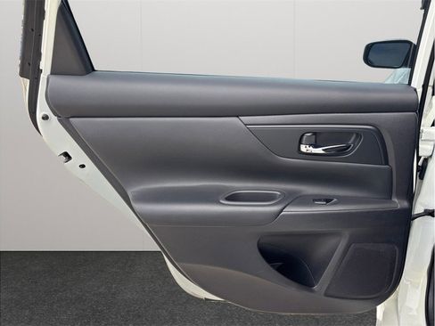 Used 2016 Nissan Altima 2.5 S w/ Power Driver Seat Package image 30