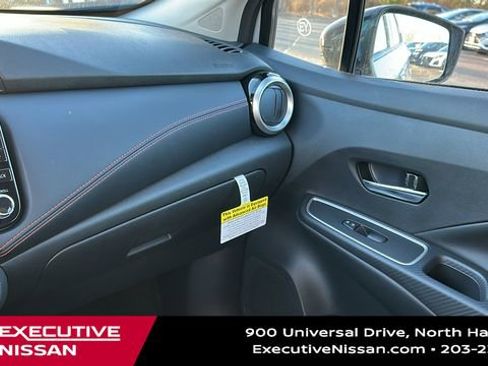 New 2025 Nissan Versa SR w/ Trunk Package image 17