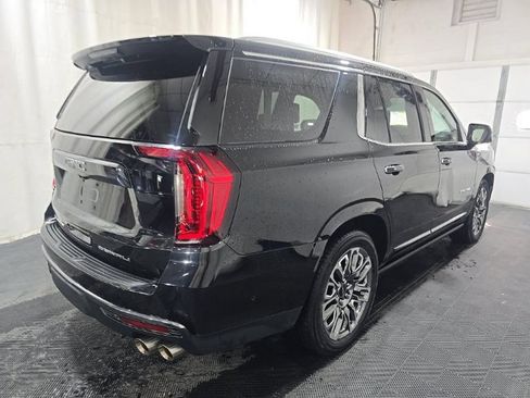 Used 2023 GMC Yukon Denali Ultimate AWD/4WD image 4