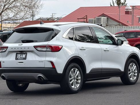 Used 2022 Ford Escape SE AWD/4WD image 4